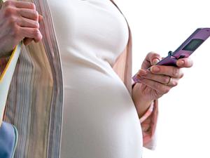 Pregnant women should limit the use of Wi-Fi